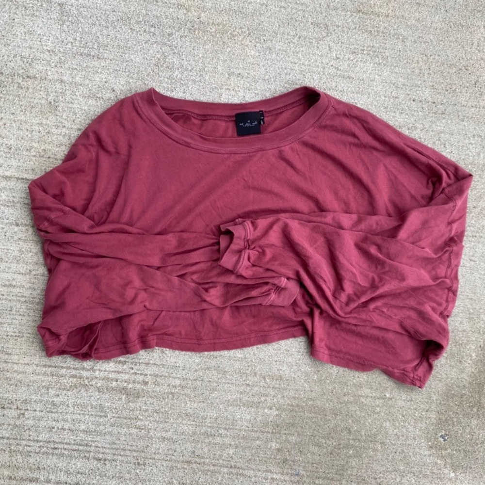 Urban Outfitters Ella Long Sleeve Cropped Tee